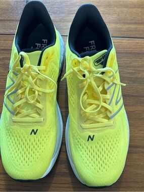 New Balance Fresh Foam X 880v13 Men's Yellow Athletic Shoes